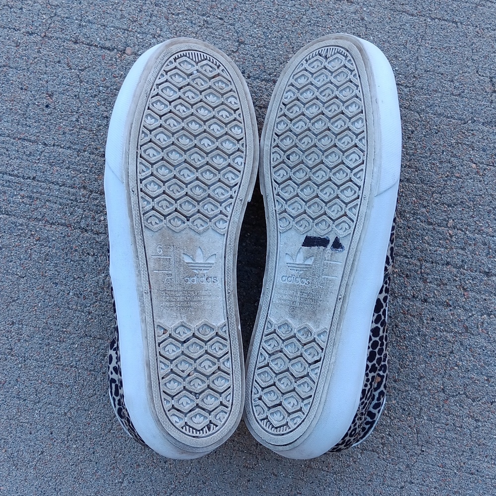 Adidas Slip On Sneakers Animal Print Shoes - Picture 5 of 8